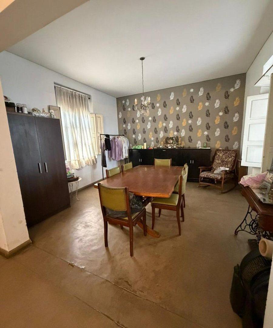 Foto de CASA ESQUINA CON SALON INDEPENDIENTE, imagen 1