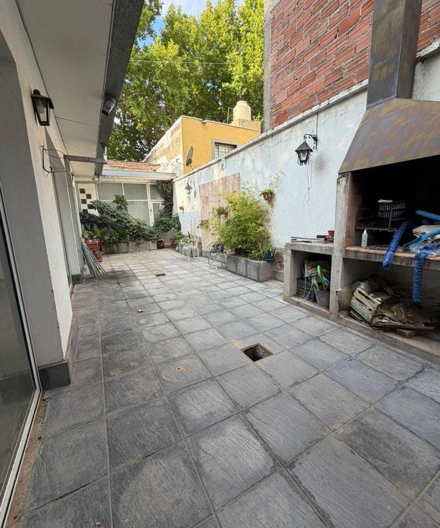 Foto de CASA ESQUINA CON SALON INDEPENDIENTE, imagen 5