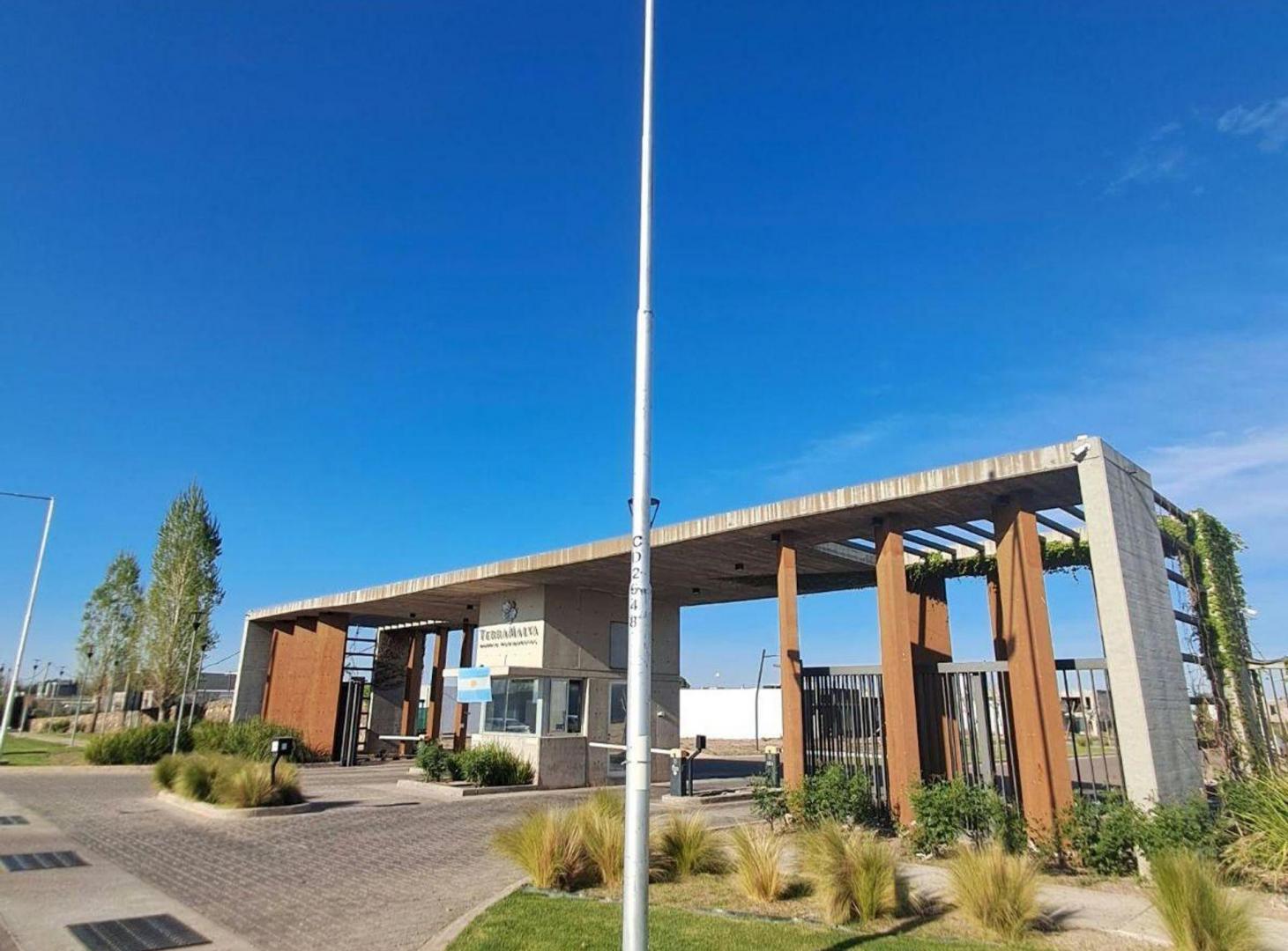 Foto de OPORTUNIDAD DE LOTE EN BARRIO TERRA MALVA, imagen 1