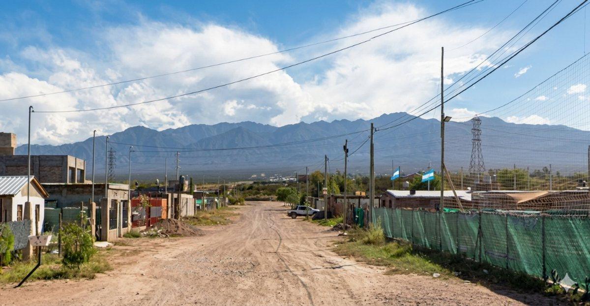 Foto de Lote 700m2 Vertientes de Pedemonte- Lujan de cuyo, imagen 2
