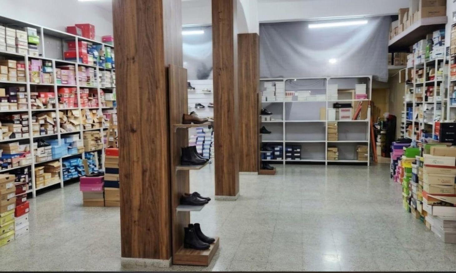 Foto de LOCALES COMERCIALES EN VENTA EN LUJÁN CENTRO, imagen 4
