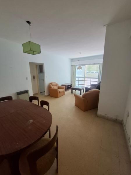 3 ambientes al lateral con vista al mar zona torreon