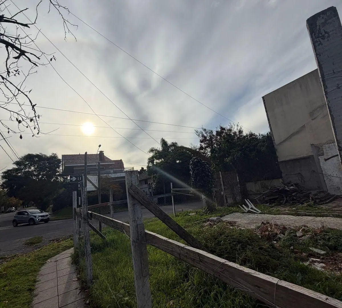 VENTA LOTE DE INVERSION EN ESQUINA RESIDENCIAL - R7 - LOS TRONCOS 2