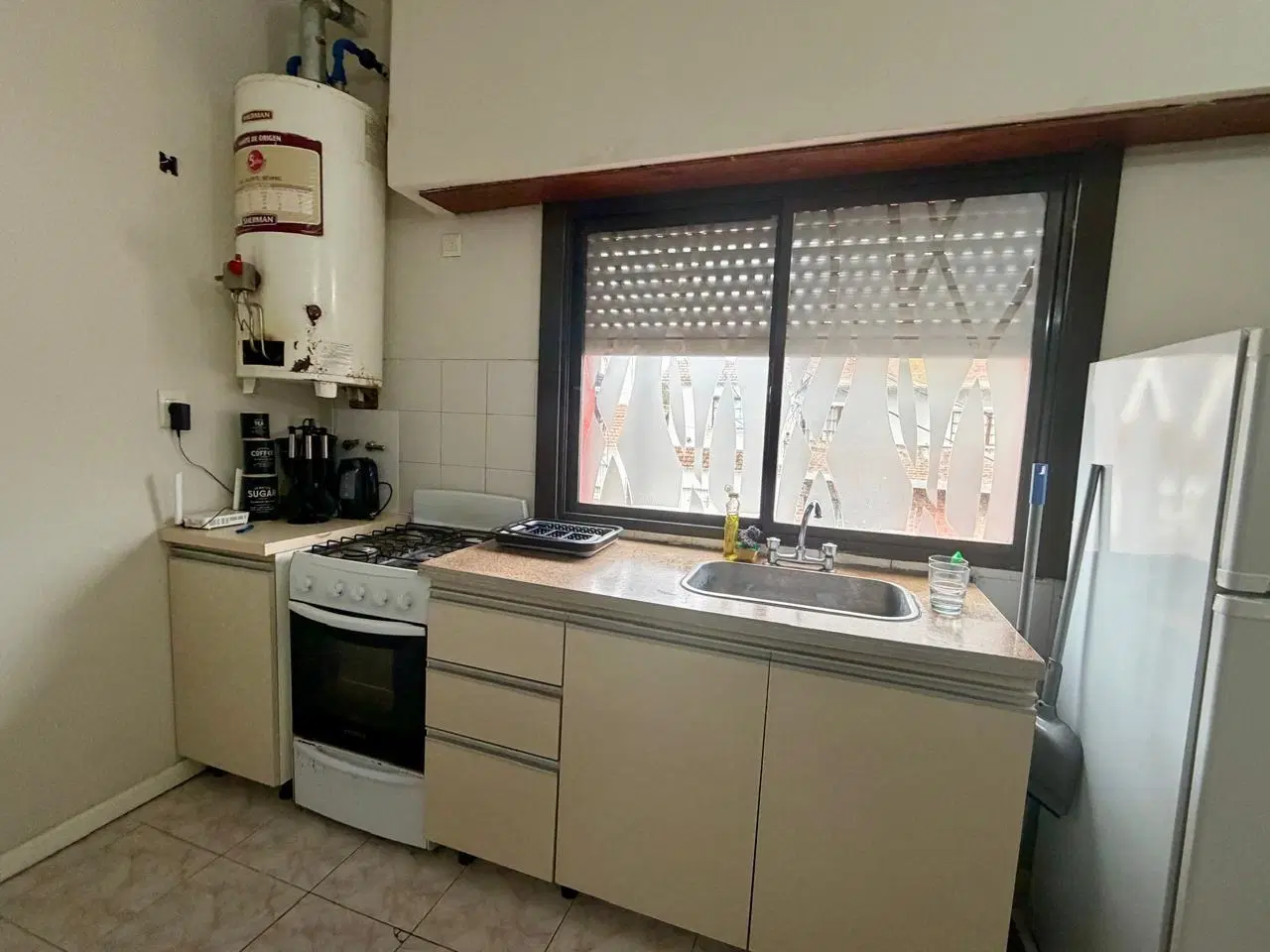 Venta departamento 3 ambientes en La Perla 3
