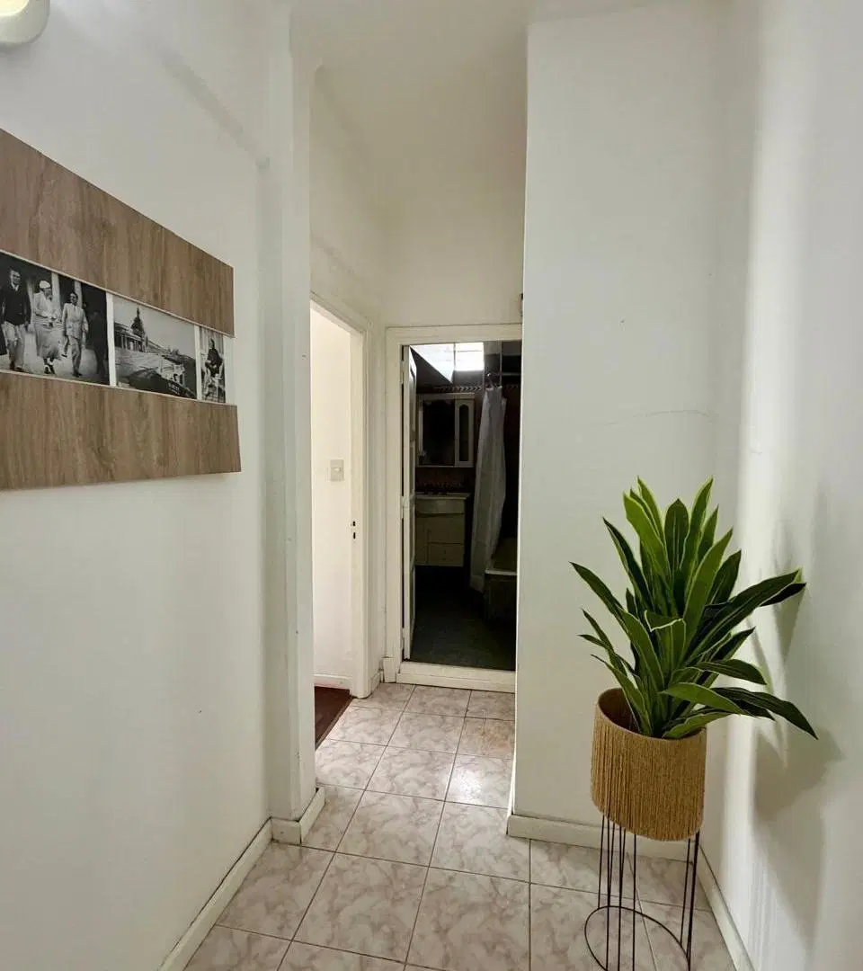 Venta departamento 3 ambientes en La Perla 2