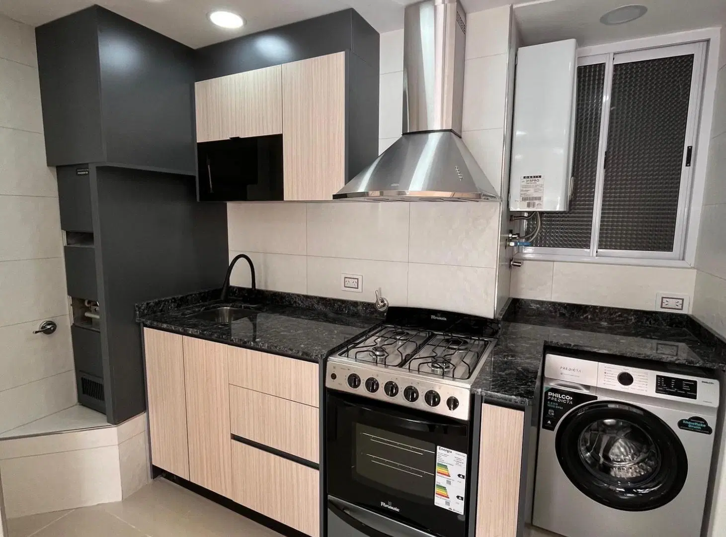 Venta departamento 3 ambientes con vista al mar Zona Centro 2