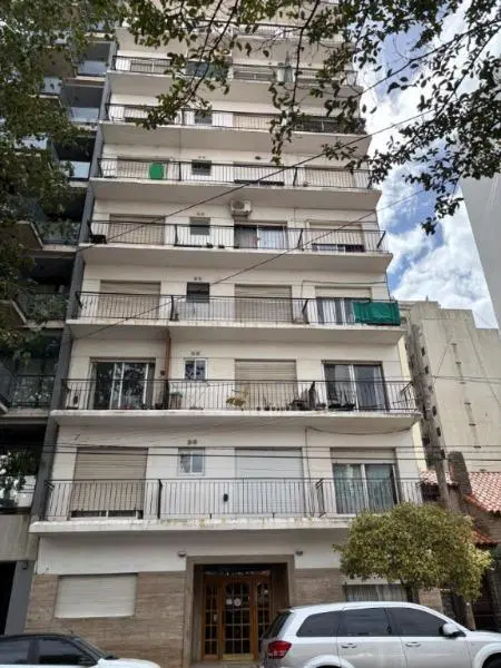 Venta monoambiente zona Guemes 3