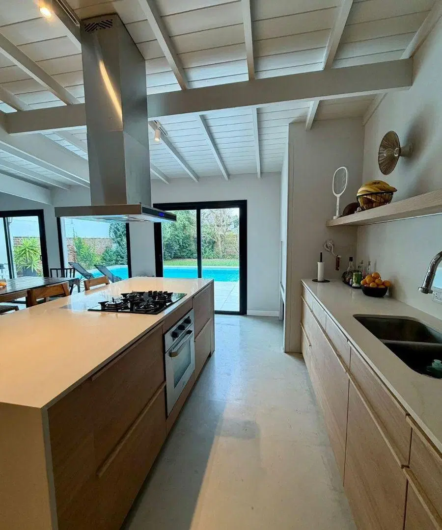 Venta Casa 4 ambientes en Los Pinares 2