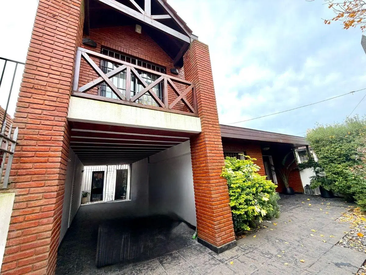 Venta Casa 4 ambientes en Los Pinares 5