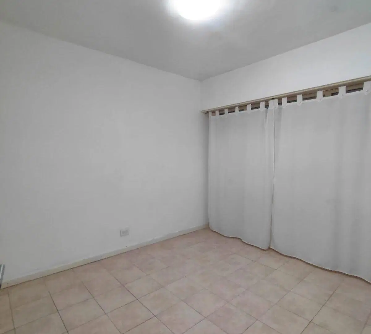 Vendo Departamento de 2 amb a la Calle zon Aldrey 2