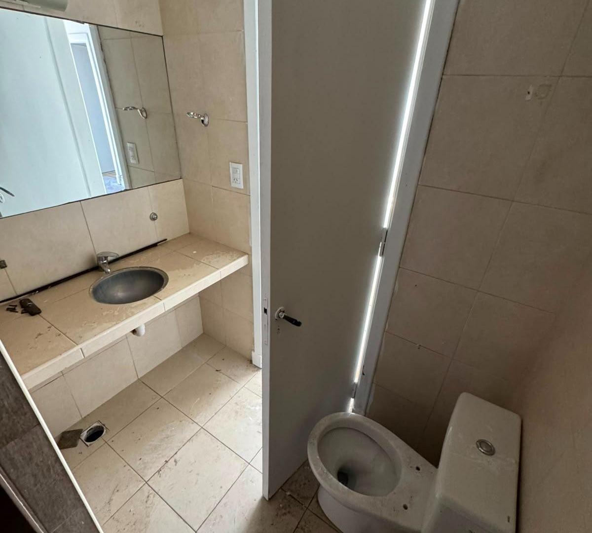 Foto de VENTA EN BLOCK 4 DEPARTAMENTOS (2 UNID. DE 3 AMB Y 2 UNID.DE 2 AMB) EN, imagen 2