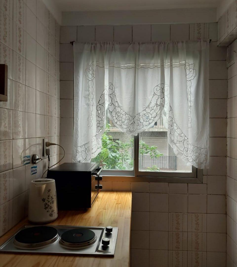 Foto de Venta Monoambiente con balcón a la calle Paseo Aldrey, imagen 2