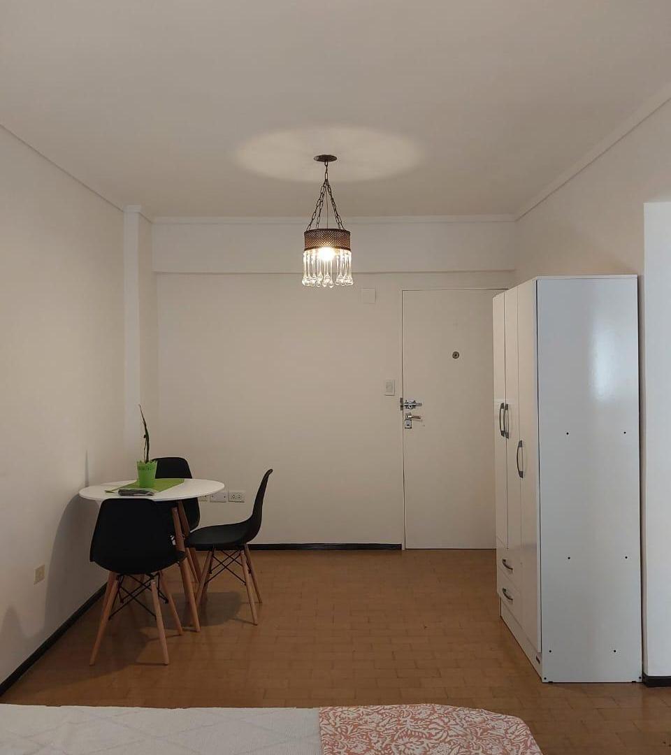 Foto de Venta Monoambiente con balcón a la calle Paseo Aldrey, imagen 3