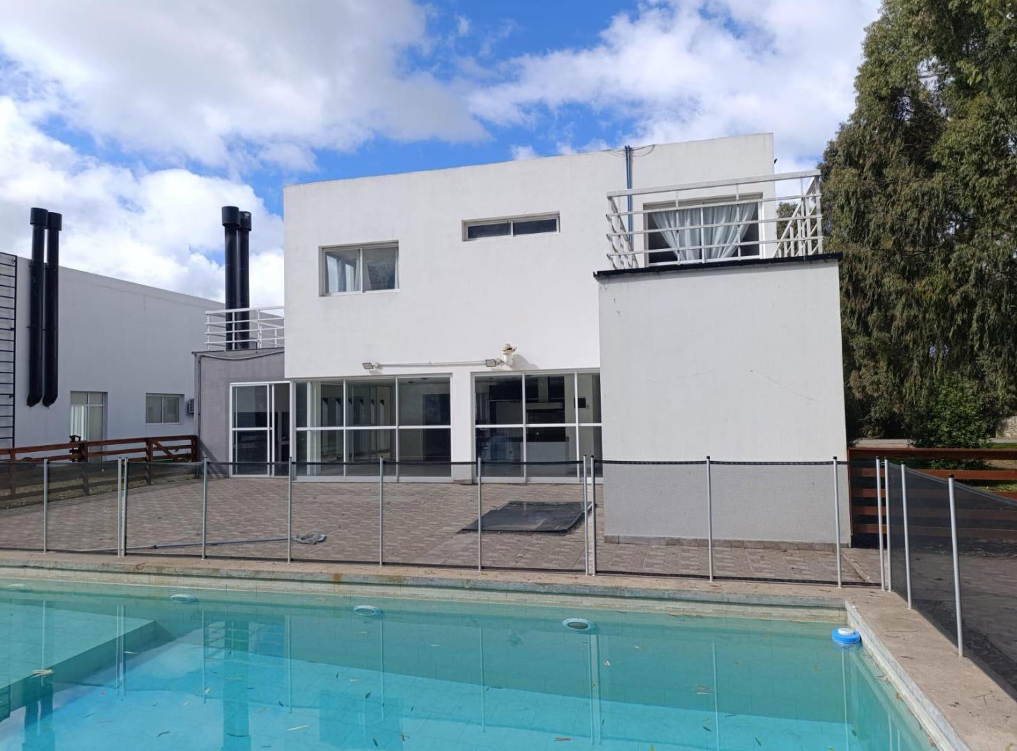 Foto de En venta espectacular casa en barrio privado Rumenco, imagen 4