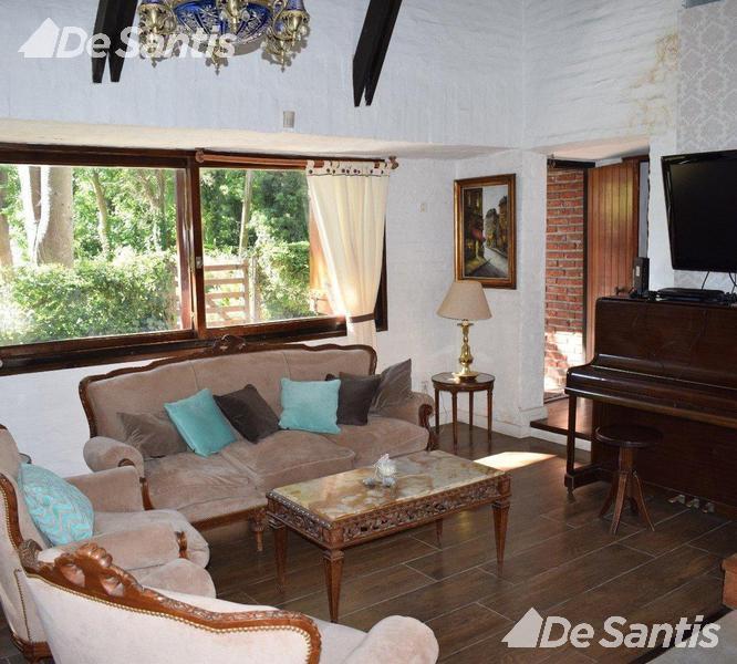 Foto de Hermoso chalet 4 ambientes en esquina de Sol, imagen 4