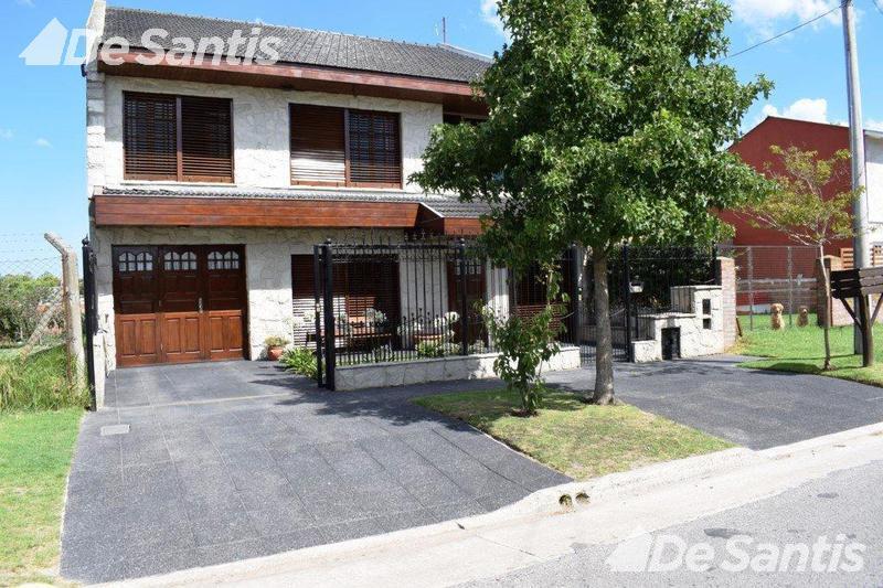 Magnífico chalet 6 ambientes - Impecable estado - Colinas de P. Ramos