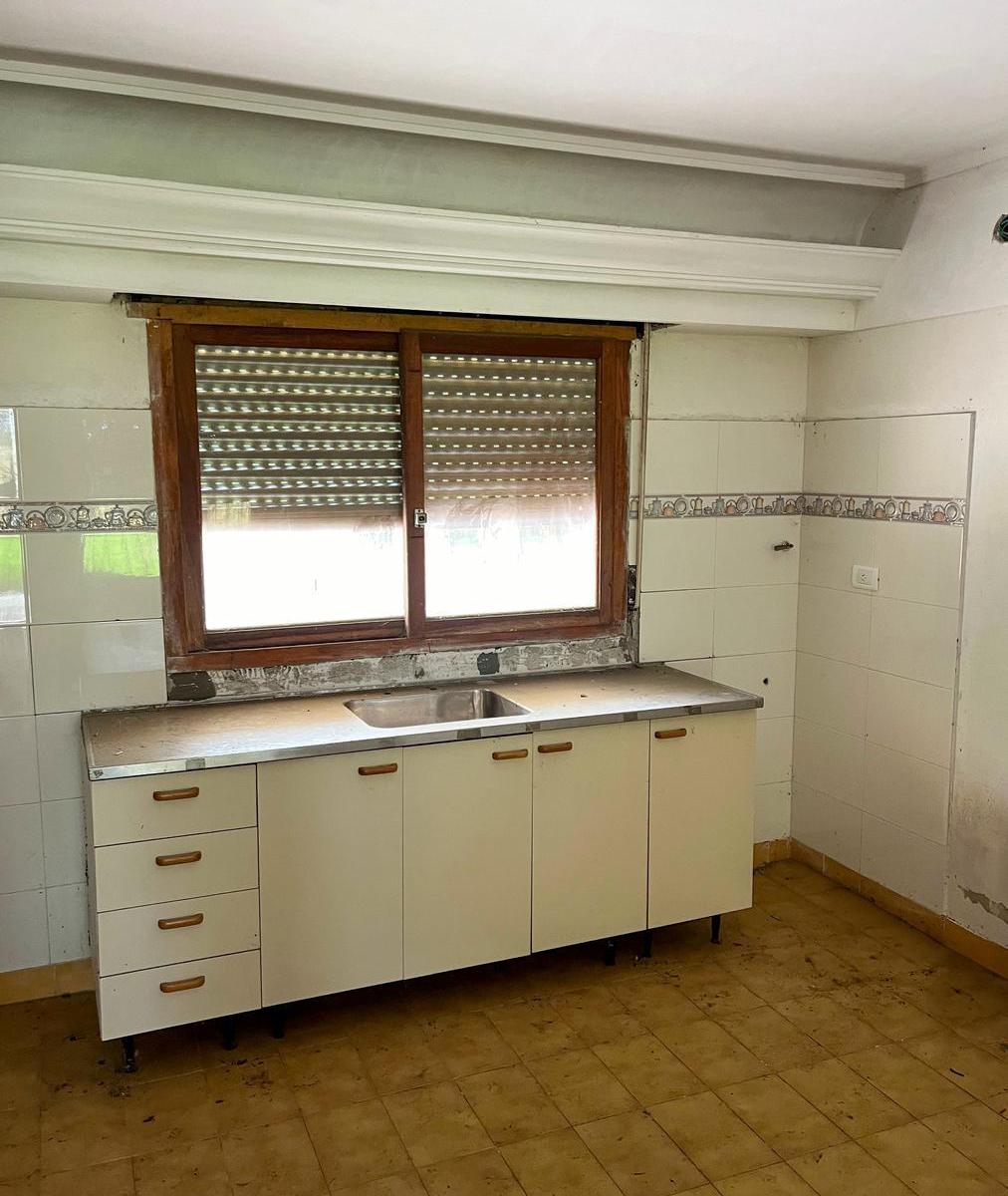 Chalet a Estrenar con Amplio Lote en Barrio Chapatmalal 4