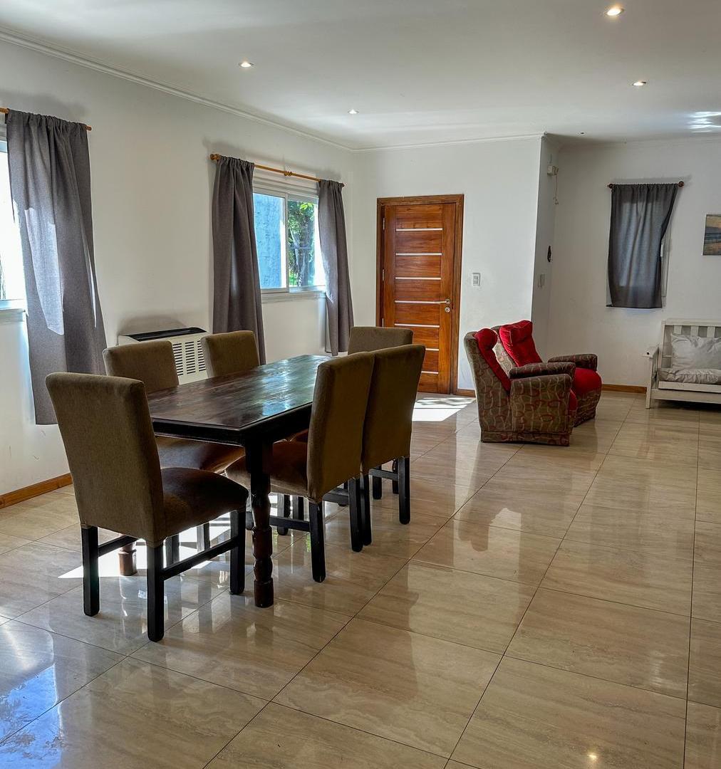 Foto de Chalet de dos plantas a estrenar – Impecable, imagen 5