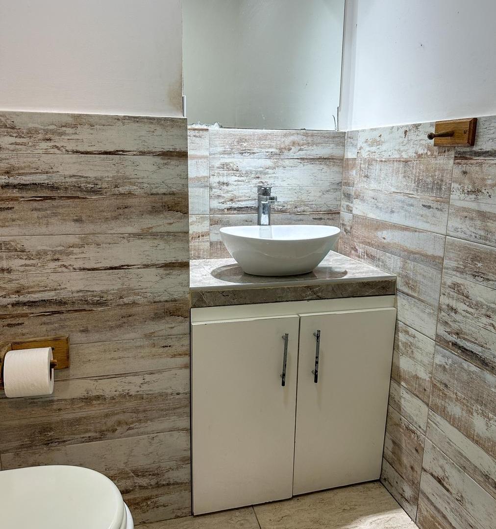 Foto de Chalet de dos plantas a estrenar – Impecable, imagen 4