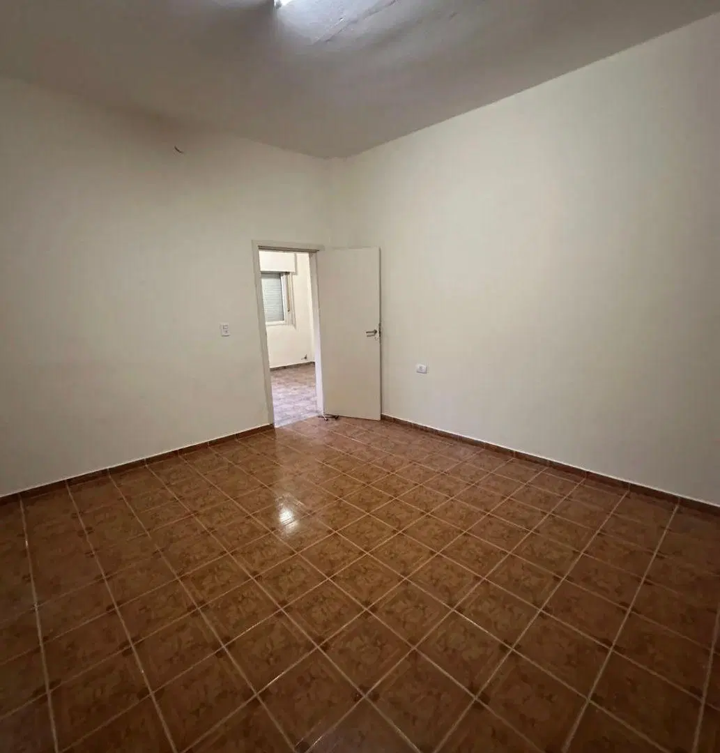 Alquiler casa c/ jardin y patio 5