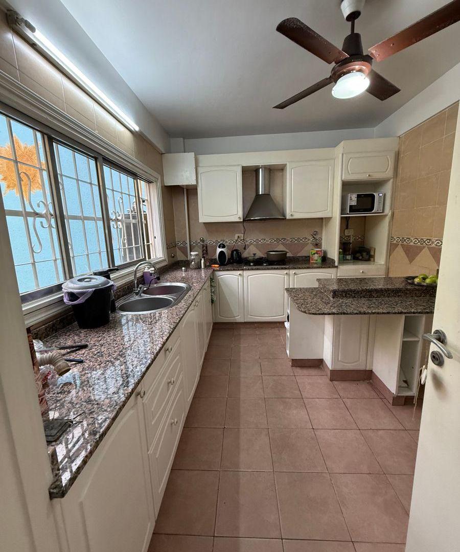 Foto de CASA EN VENTA EN VILLA DEVOTO – 3 DORMITORIOS – GARAGE – QUINCHO – GRAN, imagen 1