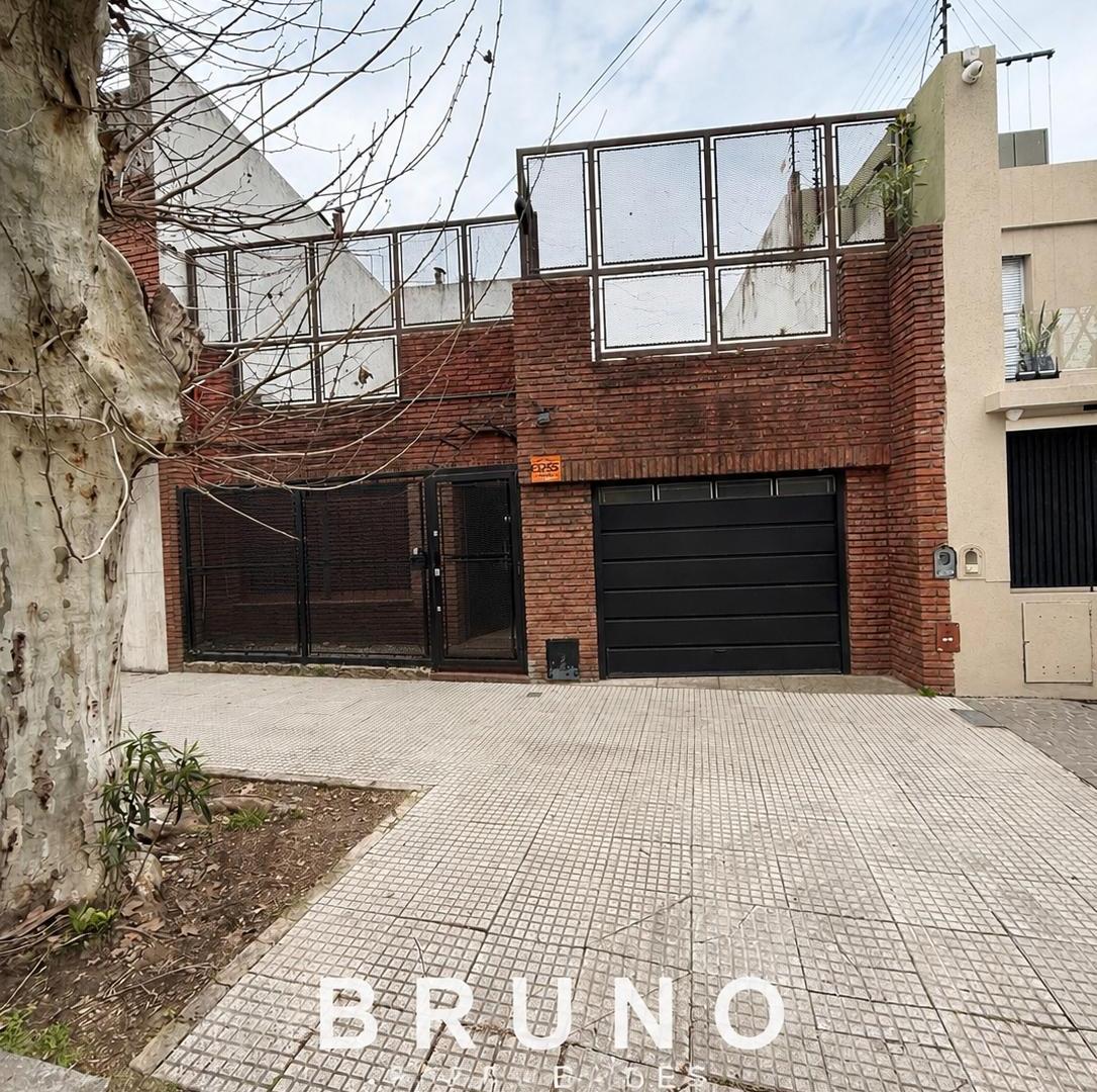Foto de CASA EN VENTA EN VILLA DEVOTO – 3 DORMITORIOS – GARAGE – QUINCHO – GRAN, imagen 5