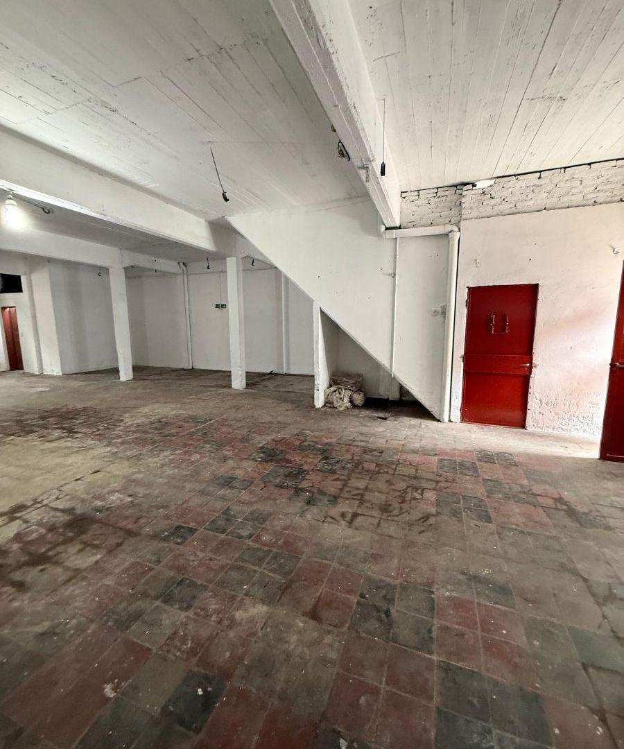 Foto de Galpón industrial 376 m² con trifásica y montacargas – San Martín, imagen 4