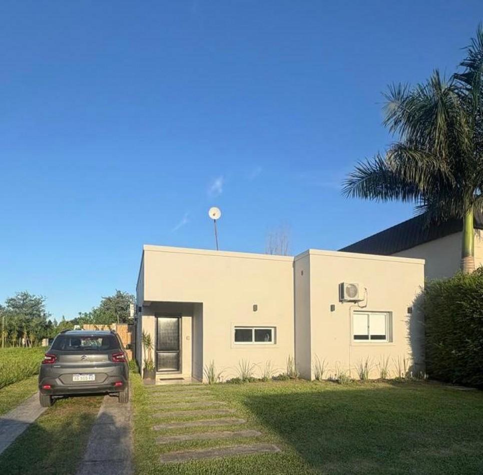 Vendo Casa en Country Solano Vera 1