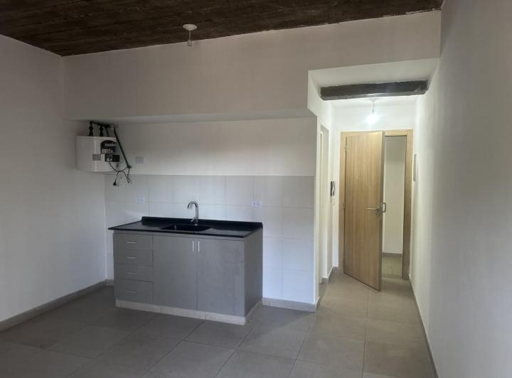 Foto de Venta Monoambientes en Rondeau esquina Libertad, imagen 3