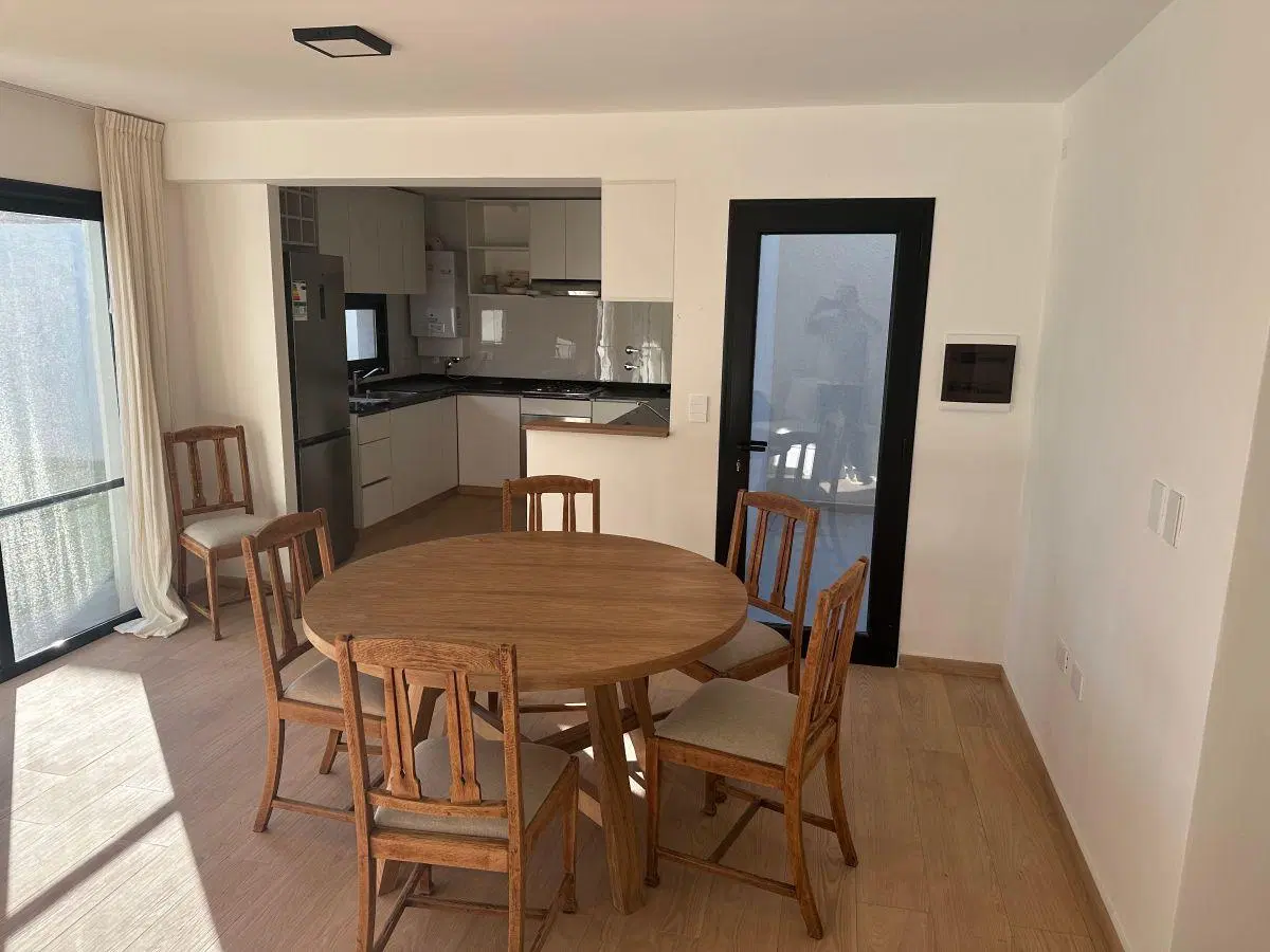VENDO-DUPLEX-INAUDI-INTROVA-3 DOR-LIVING COMEDOR-GALERIA CON ASADOR-JARDIN-COCHERA 2 -RADIADORES- 2