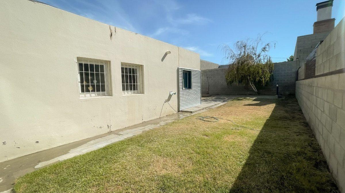 Retasado - Venta Casa a m de Area Central - Km 3 4