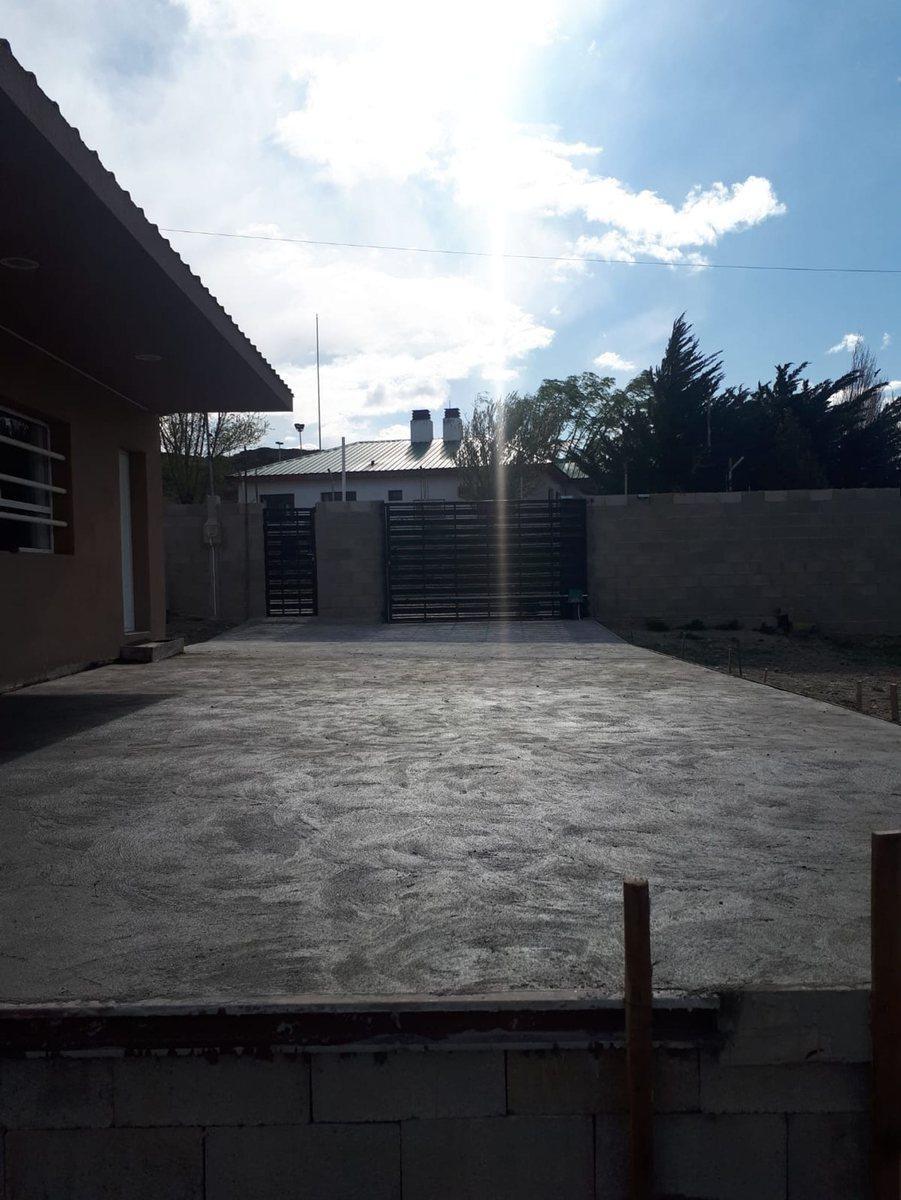 Casa 2 Dorm, 60 m², Bº Laprida, Gran Lote Cerrado 2