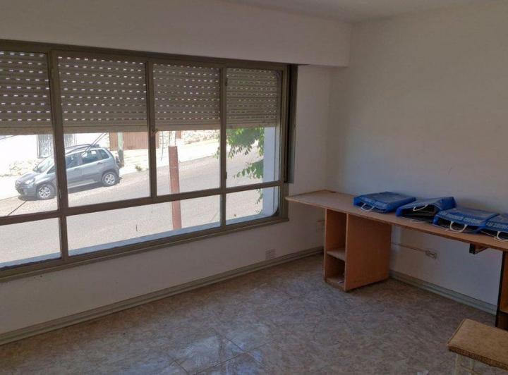 LOCAL COMERCIAL/PROFESIONAL, CASA CENTRO COMODORO 3