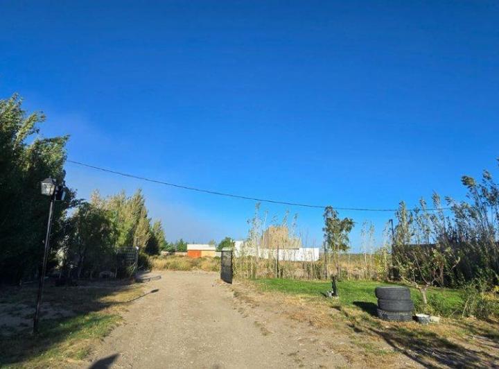 VENTA CASA 3 DORMITORIOS y MONOAMBIENTE - PERMUTA 3