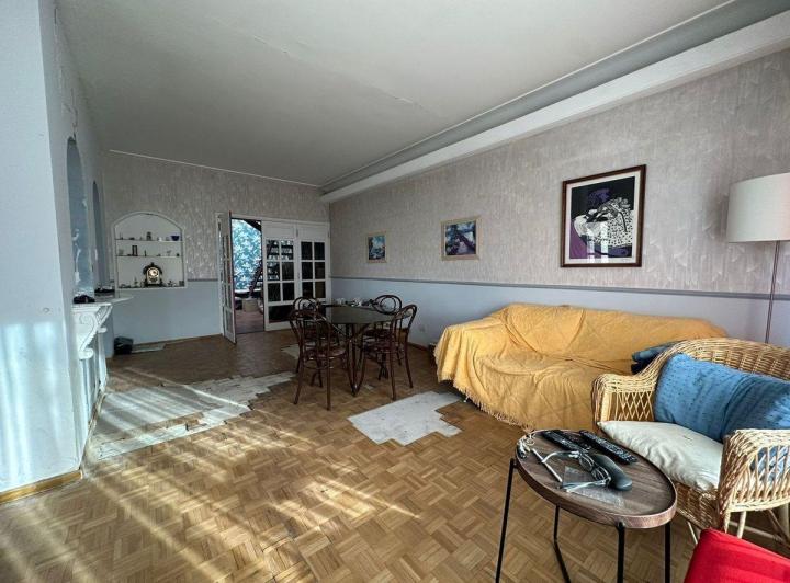 CASA 4 DORMITORIOS BARRIO PUEYRREDON 4