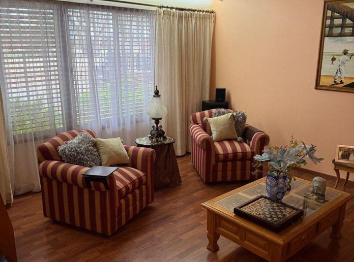 CASA BARRIO ROCA 3 DORM CON PILETA QUINCHO Y PATIO 3