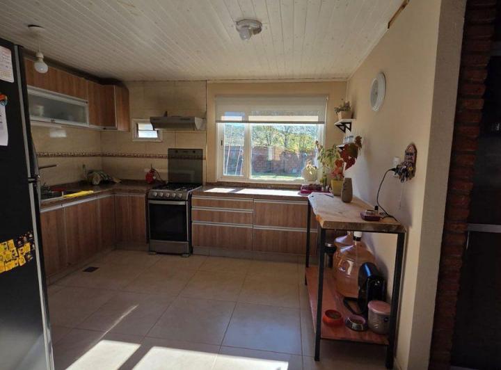 CASA EN Bº LOS ARENALES 5