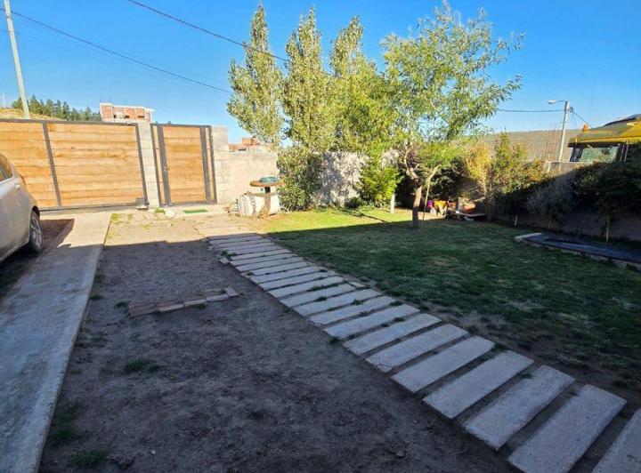 CASA EN Bº LOS ARENALES 4