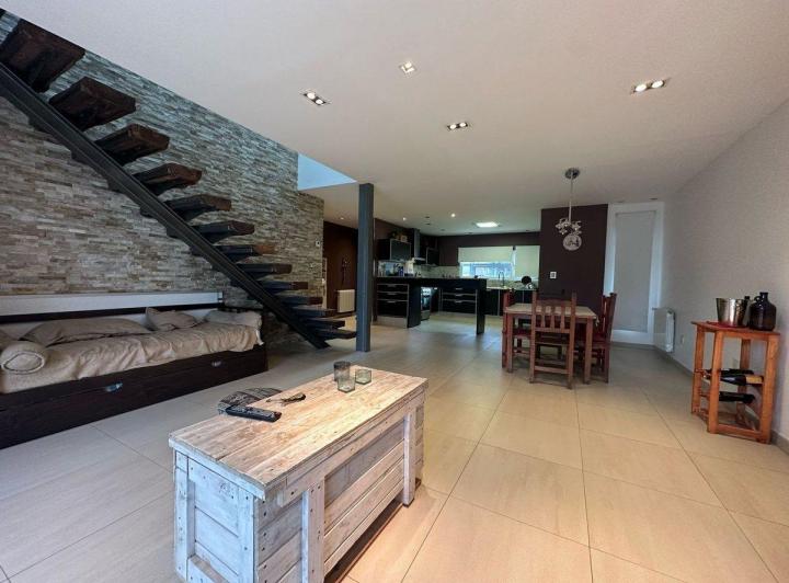 CASA 3 DORMITORIOS KM3 5