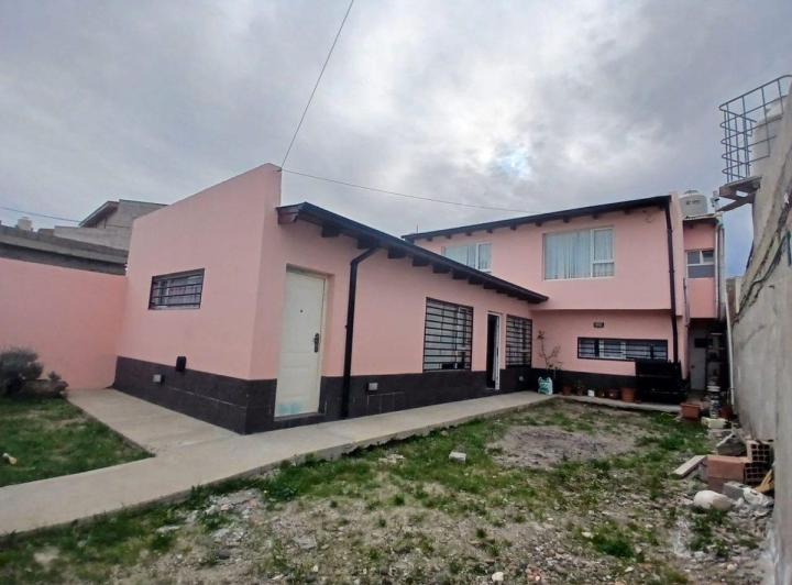 CASA 3 DORMITORIOS EN VENTA- QUIRNO COSTA 5