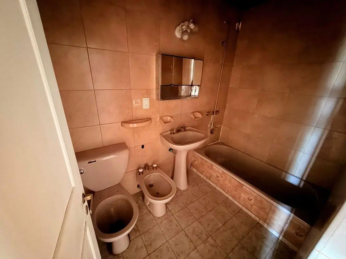 CASA 3 DORMITORIOS BARRIO PUEYRREDON 3