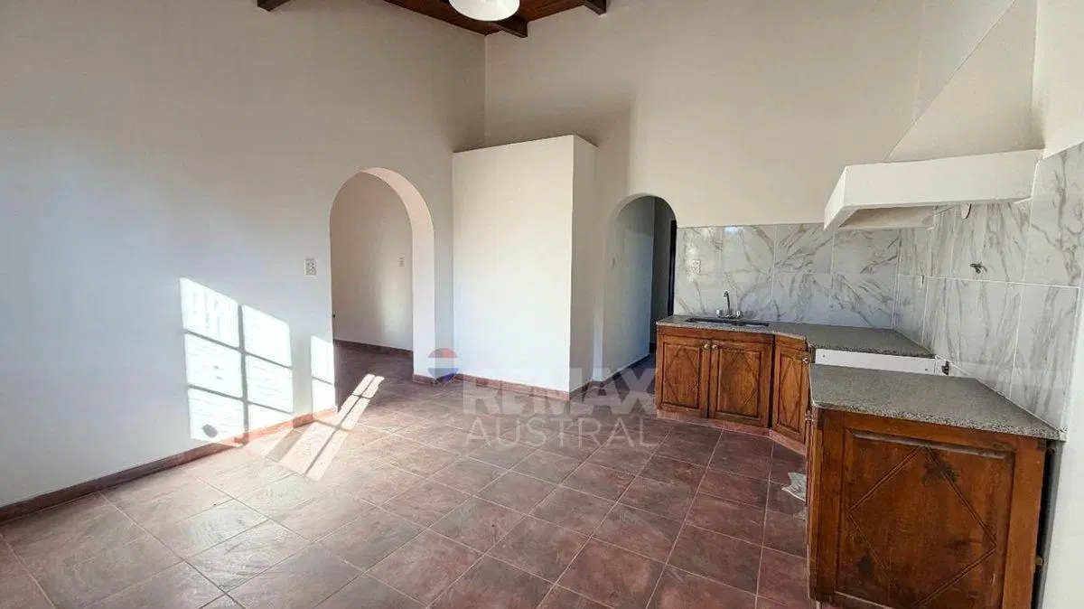 CASA de 3 DORMITORIOS BARRIO PUEYRREDÓN 5