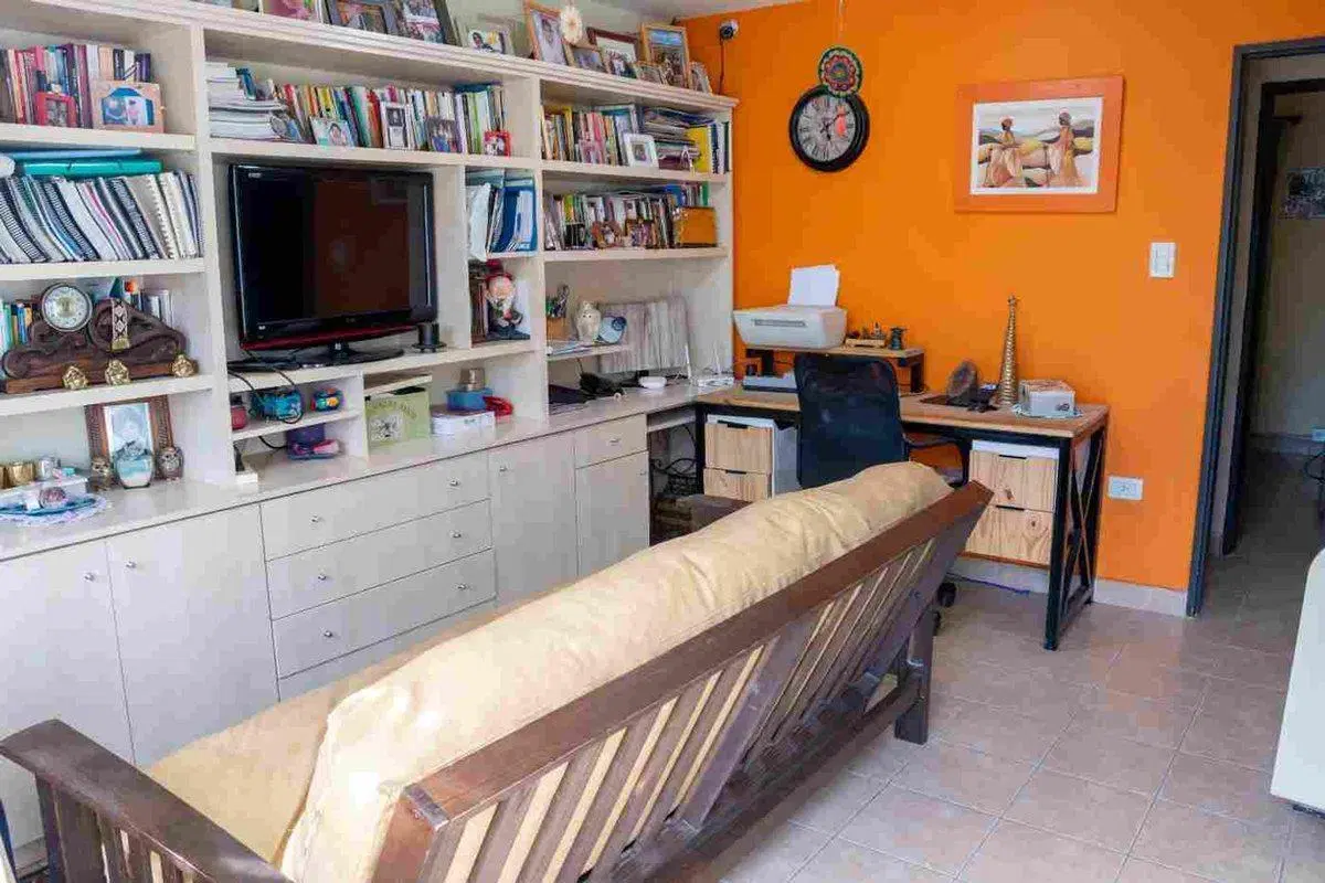 CASA 2 DORMITORIOS CON QUINCHO STANDARD NORTE KM 8 3