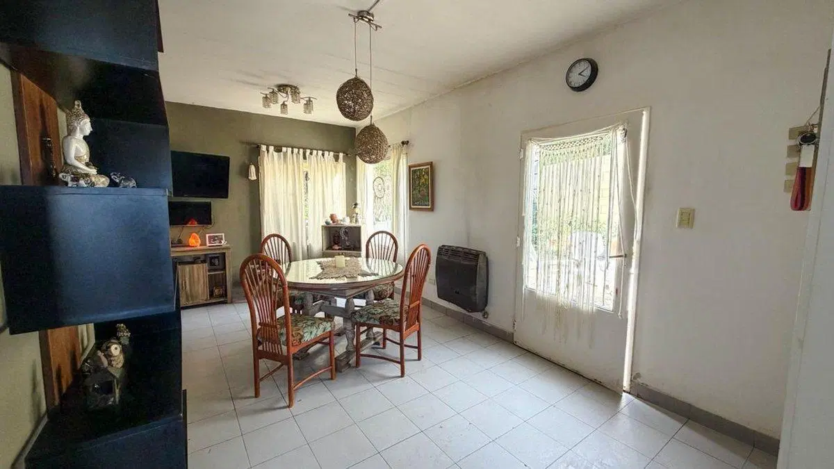 CASA 2 DORMITORIOS Y QUINCHO ZONA NORTE KM4 5