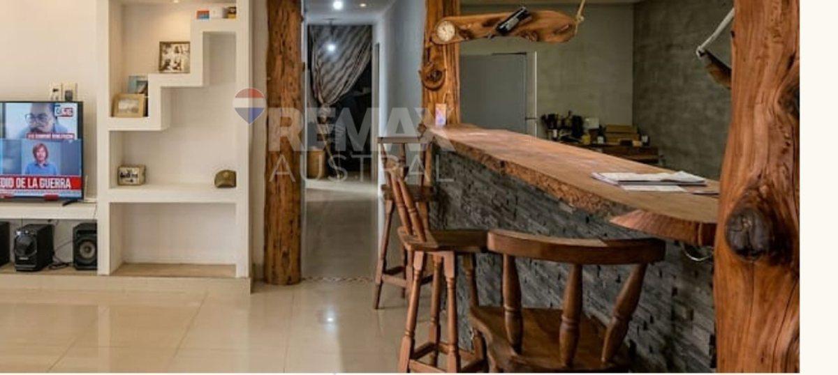 CASA EN VENTA LOTE PARQUIZADO - B°ATARDECER