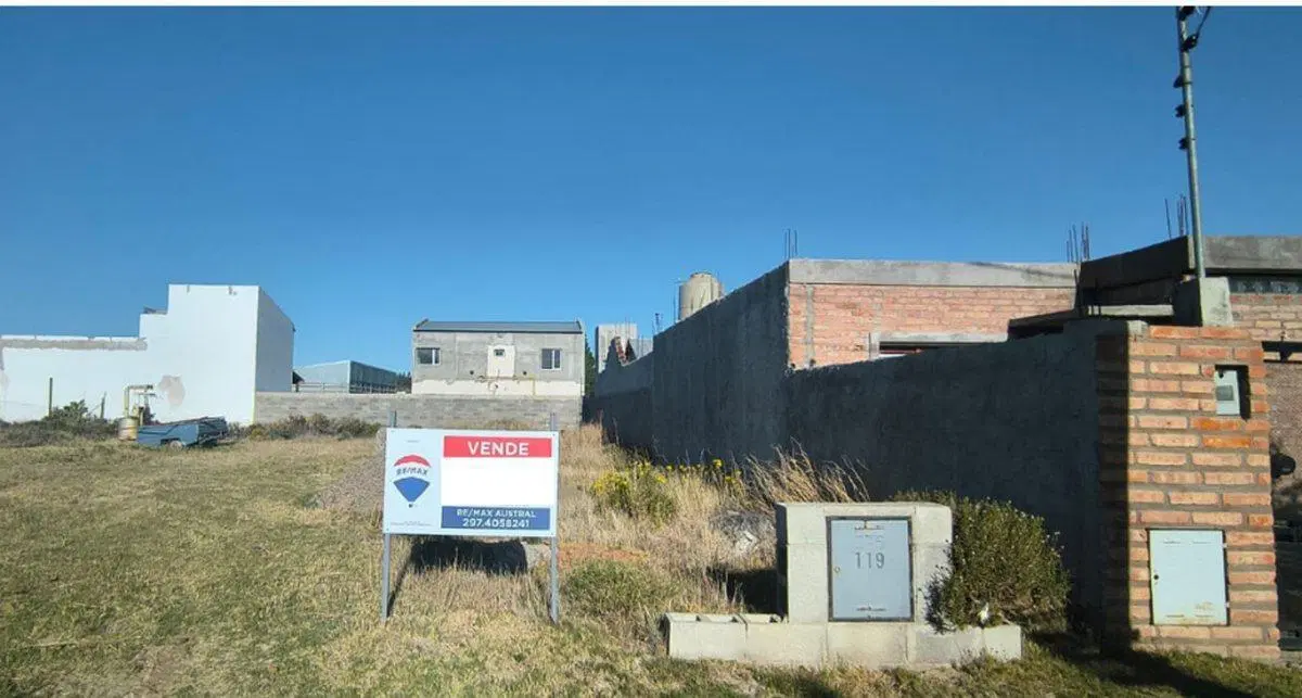 LOTE B° LOS ARENALES 4