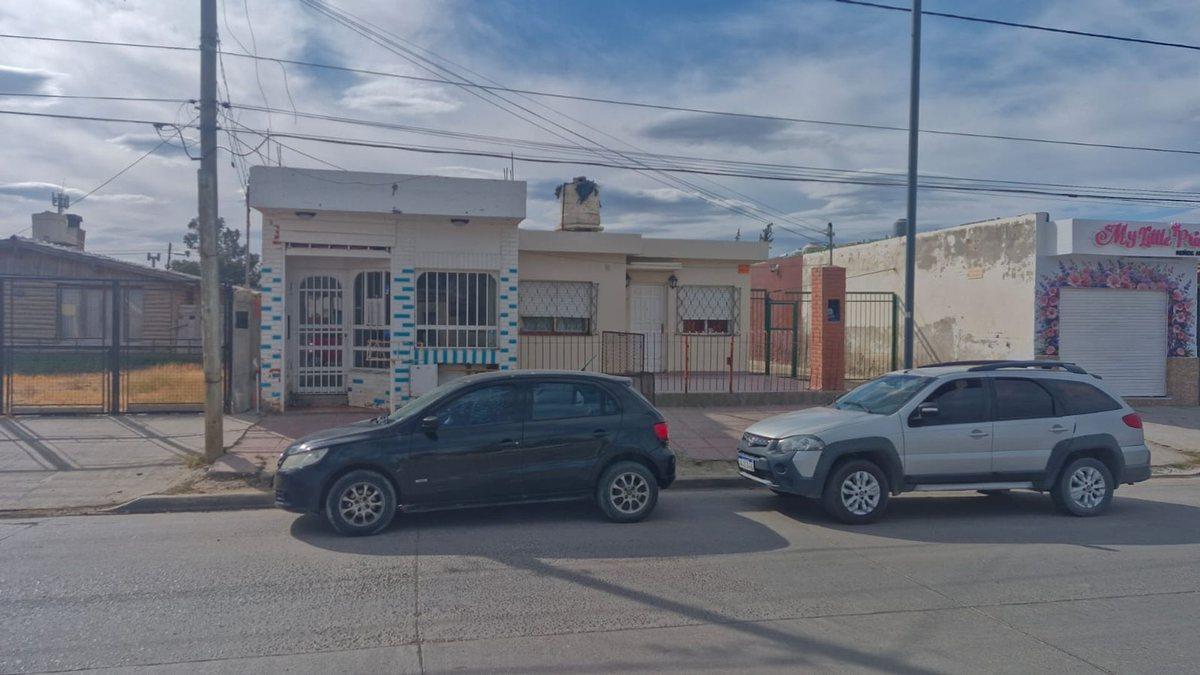 GALPON + LOCAL + CASA SOBRE AVENIDA KENNEDY