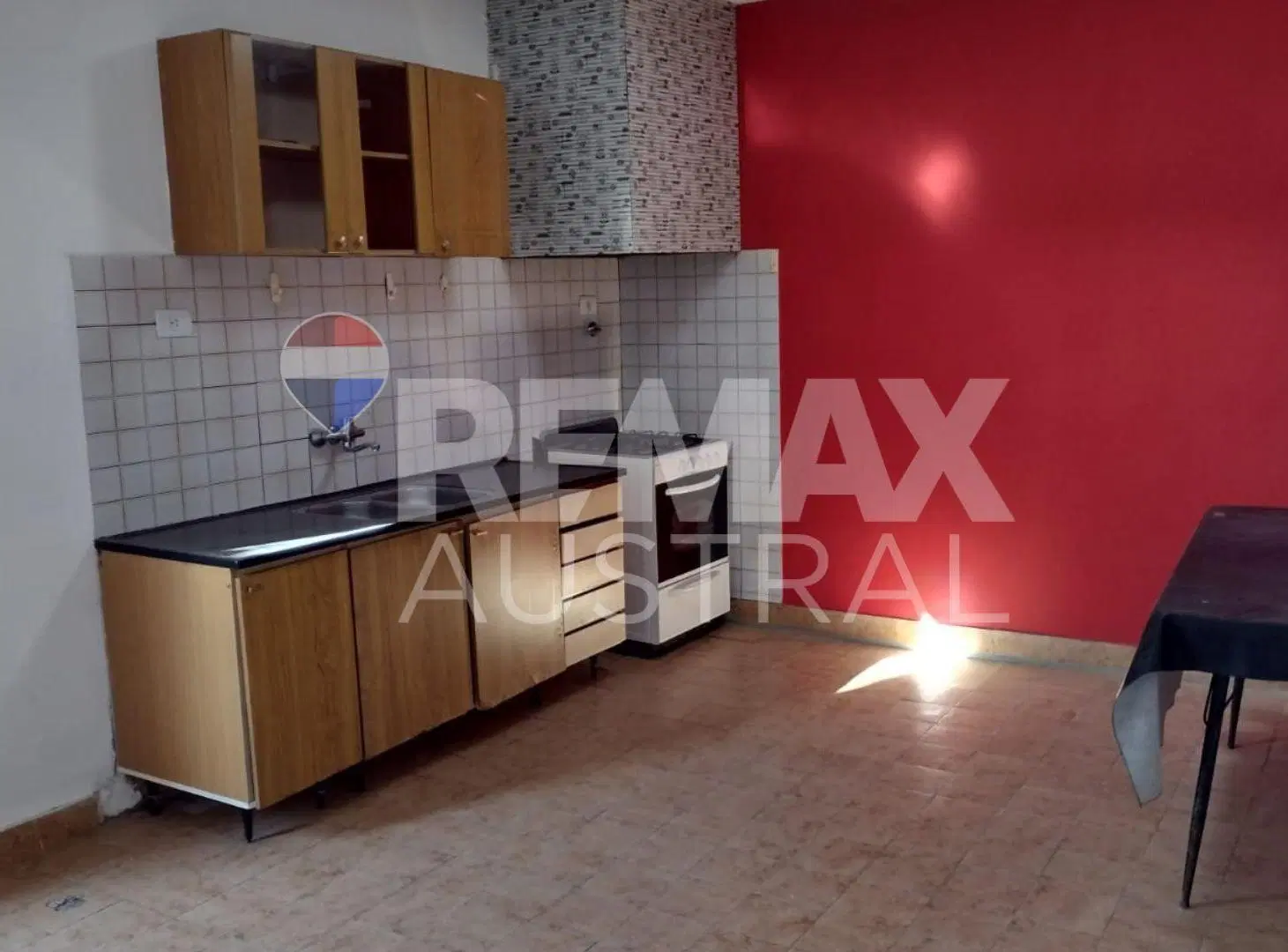 CASA DE 3 DORM. A METROS DEL FUTURO SHOPPING 4