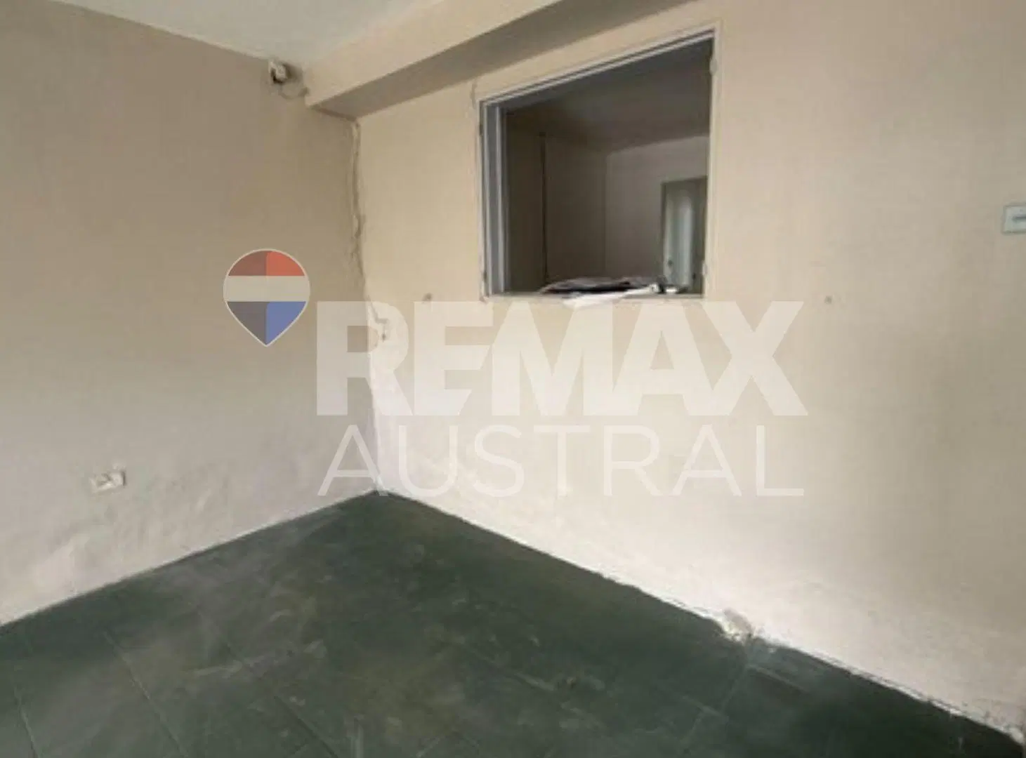 LOCAL COMERCIAL-BºSAN CAYETANO 5