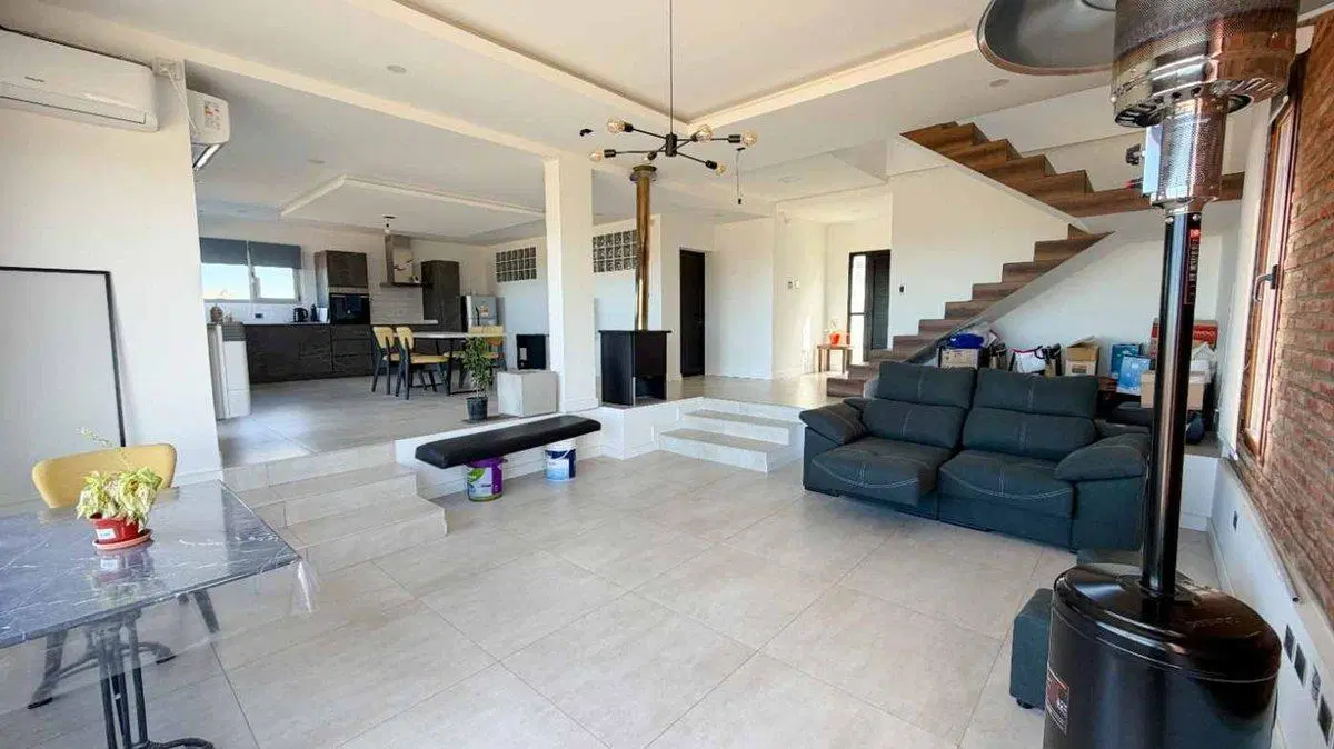 Casa 3 dormitorios en Bella Vista Oeste 3